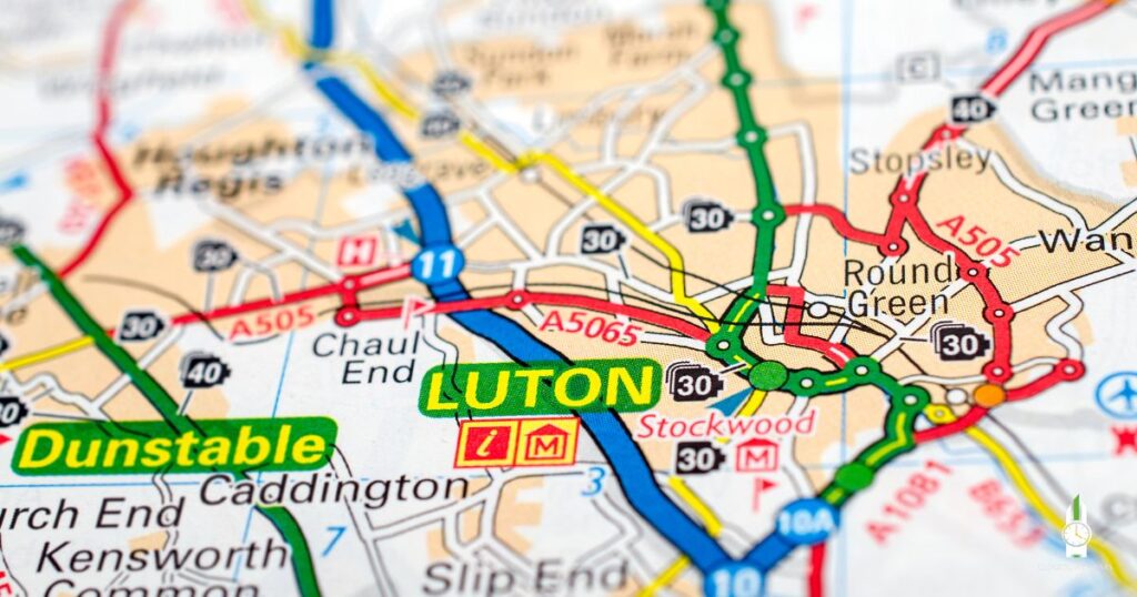 8-Seater Taxi to Luton Airport